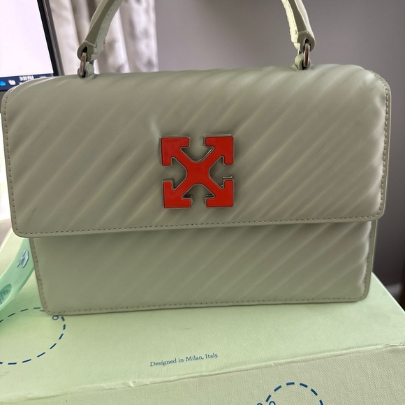 BRAND NEW Off-White Jitney 1.4' Purse Handbag Tote Calfskin Quilted Off White - Picture 1 of 9